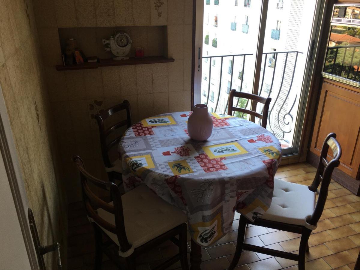 نيس Superbe Appartement 3 Pieces Vue Mer Dans Une Residence Arboree 5 Min De La Mer المظهر الخارجي الصورة